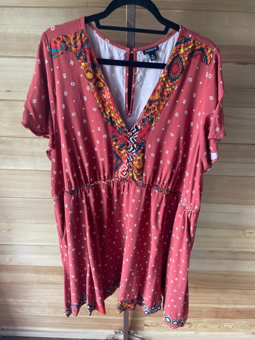 torrid Challis Border Skater Dress Red Abstract Trim V-Neck Mini Dress Size 4X - Picture 4 of 13